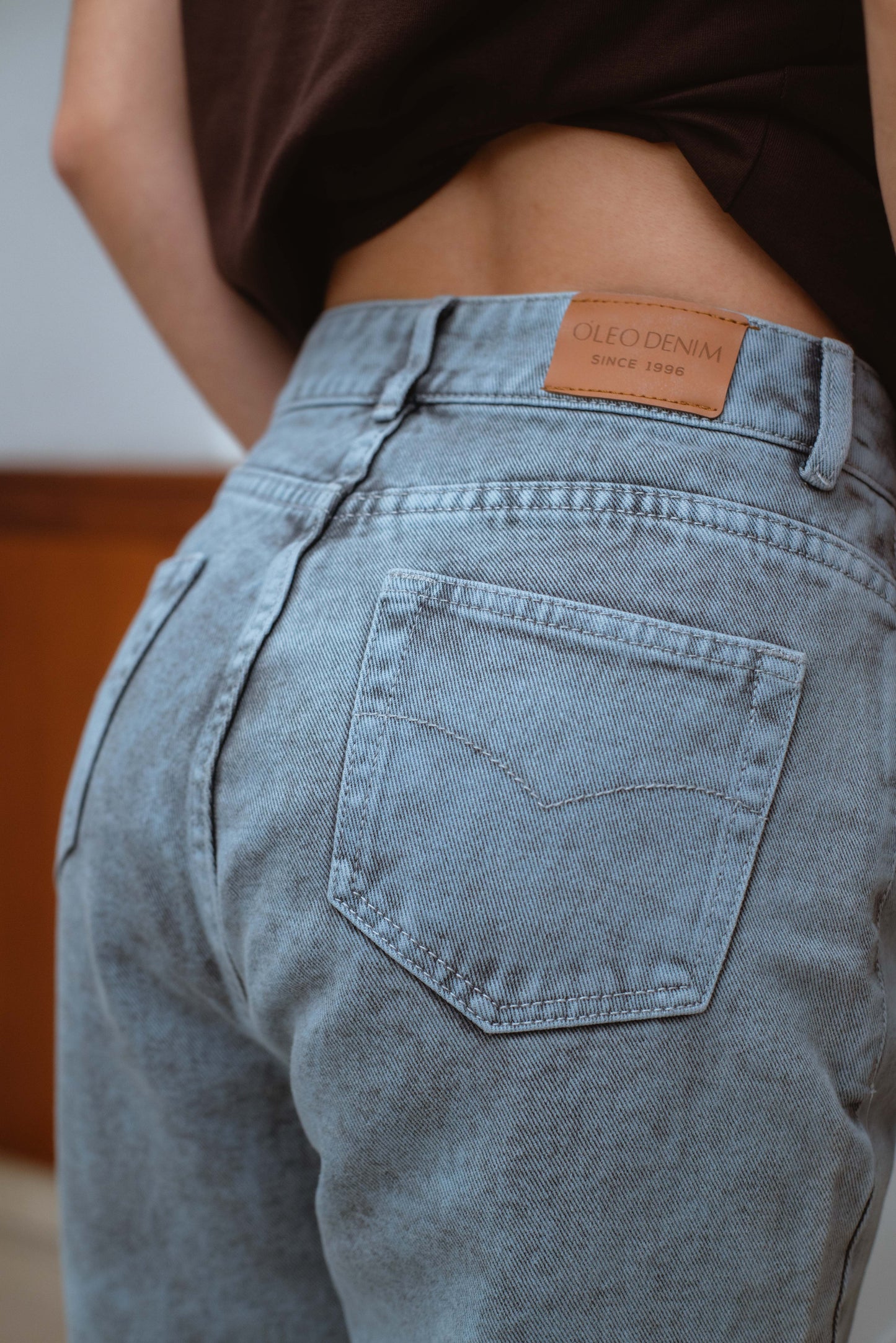 MOM JEAN
